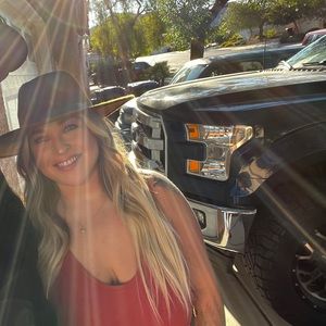 Meet your Posher, Madison